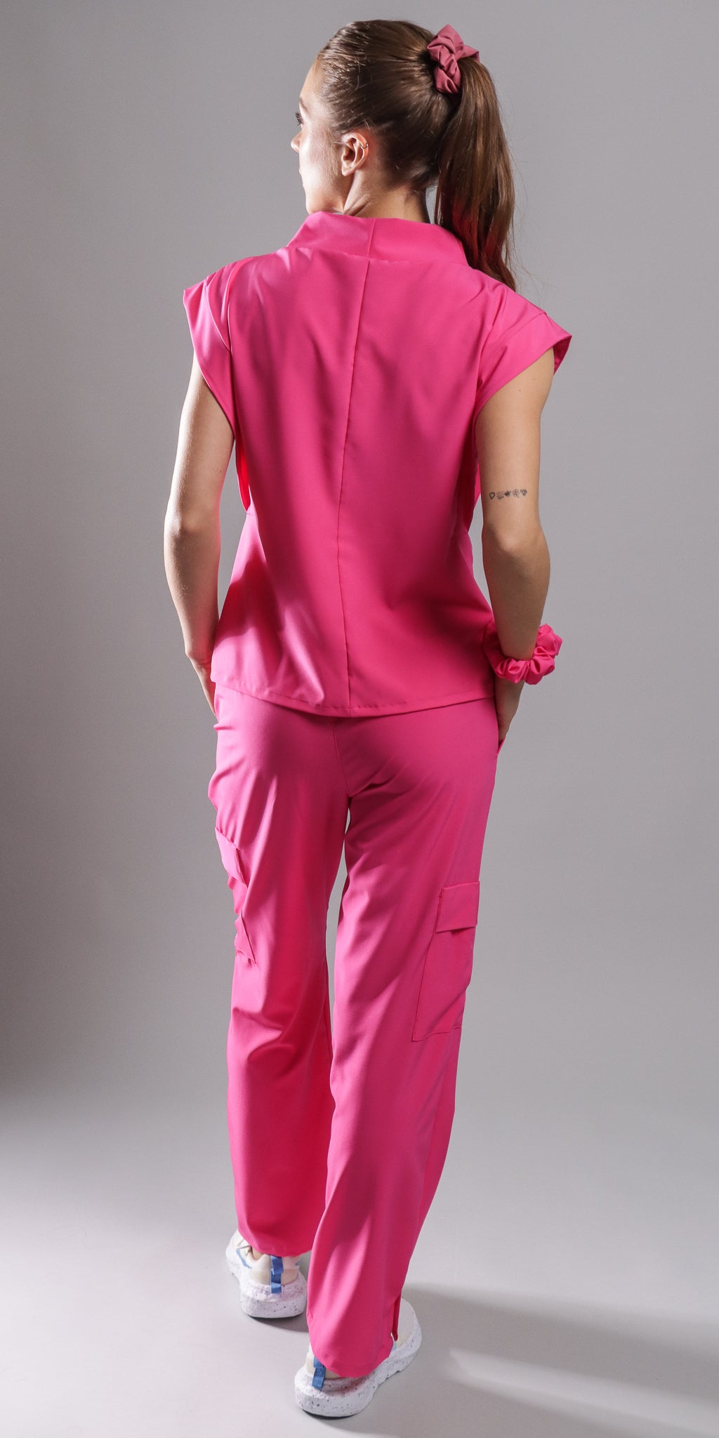 Hot Pink Pekingese ENTREGA INMEDIATA