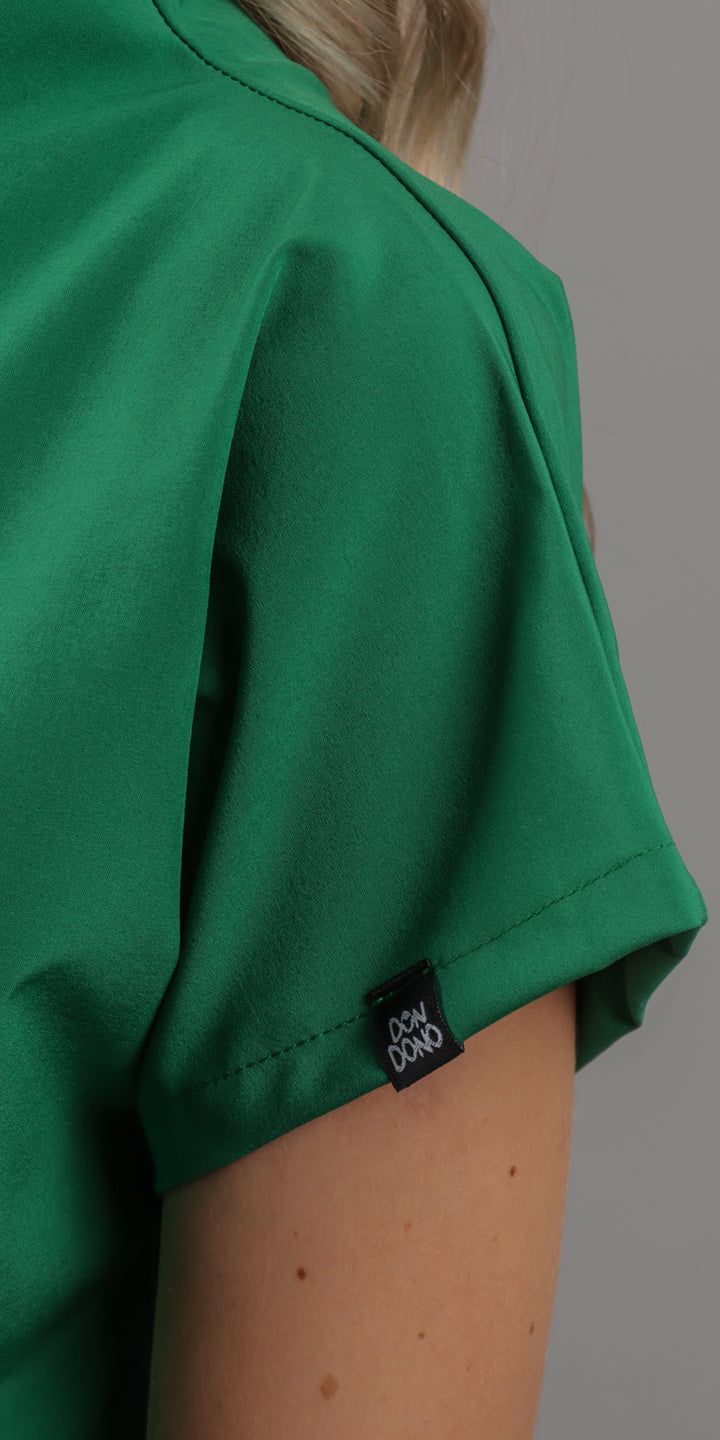Emerald Cane Corso Water Resistant